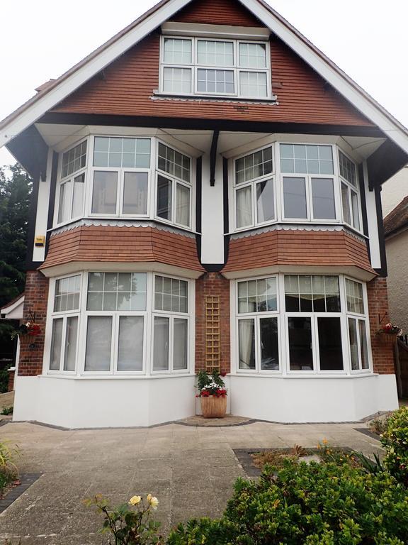 The Old Surgery Bed & Breakfast Clacton-on-Sea Ngoại thất bức ảnh